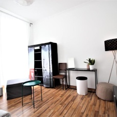 ➤Private Room - Heart of downtown with terrace - Bild 2