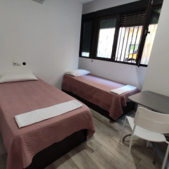 Palafox 23 Hostel - Bild 4