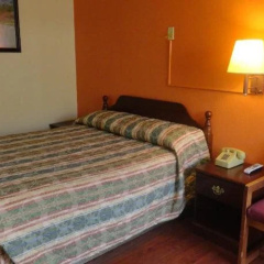 Sunset Motel thumbnail 4