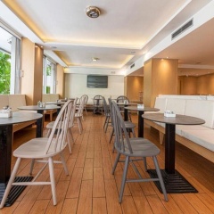 Parnon Hotel - Bild 17
