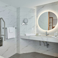 Metropolitan Hotel Vancouver by Marriott
