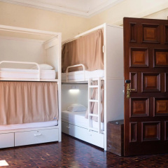 Sant Jordi Hostels Lisbon - Bild 4