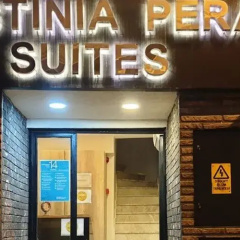 Destinia Pera Suites - Bild 1