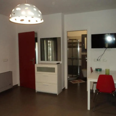 Violeta Apartments thumbnail 2