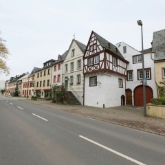 Fantastic Holiday Home in Bernkastel-Kues with Terrace - Bild 1