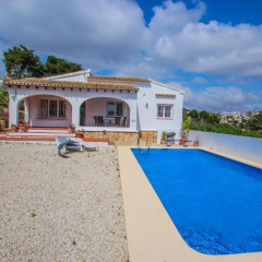 Susana - this lovely detached holiday property in Moraira thumbnail 8