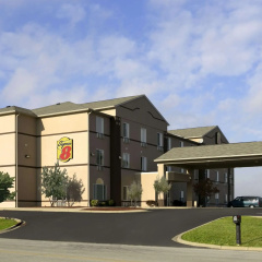 Super 8 by Wyndham Corydon thumbnail 1