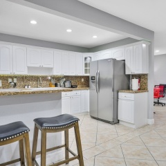 Unique Escape GameRoom! Bar, BBQ, Spacious, and Near Beach - Bild 20