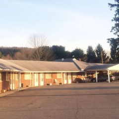 Sunrise Motel thumbnail 9