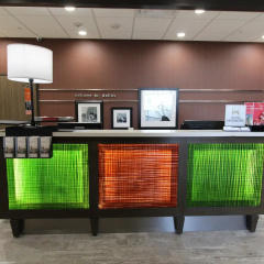 Hampton Inn & Suites Dallas Market Center thumbnail 2