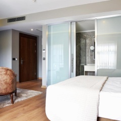The Elegant Hotel - Bild 7