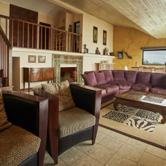 Catembe Gallery Hotel