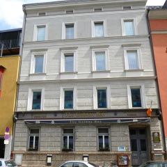Charming, central, spacious apartment - Bild 1