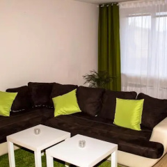 Happy Home Apartment photo 4