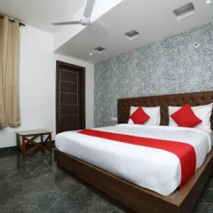 Oyo 24806 Hotel Pine photo 2