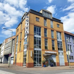 listing card gallery