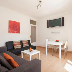 Sagrada Familia Apartment thumbnail 1
