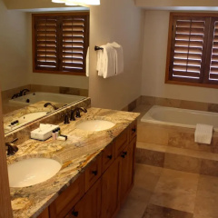 Woods Manor Condo thumbnail 19