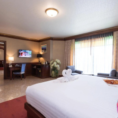 Erawan Phangnga Hotel, Natai Beach - Bild 5