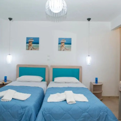 Mykonos Marina thumbnail 2