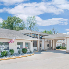 Super 8 by Wyndham Ottumwa thumbnail 13