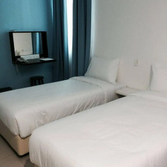 YY48 Hotel thumbnail 24