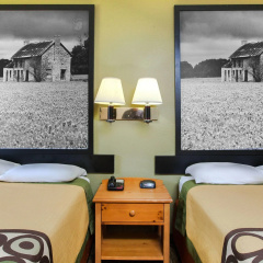 Super 8 by Wyndham Sherman thumbnail 10