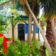 Light & Blue Marelia Apartments thumbnail 15
