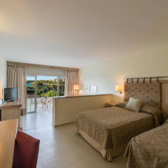 Blau Privilege Porto Petro Beach Resort & Spa - Bild 1