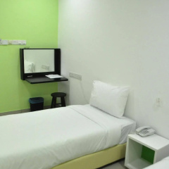 YY48 Hotel thumbnail 26