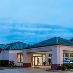 Super 8 by Wyndham Jasper TX thumbnail 1