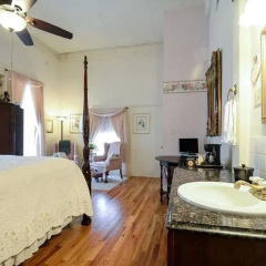 The Brownstone Inn thumbnail 3