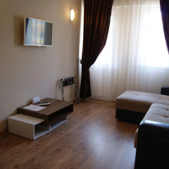Comet De Luxe Hotel - Bild 5