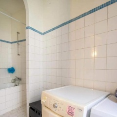 Neuilly-Sur-Seine F2 En Rez de Chaussee (Adults Only) - Bild 10