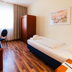 Hotel Excelsior - Central Station - Bild 3