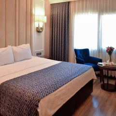 Golden Lake Hotel - Bild 7
