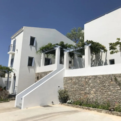 Zathea Apartments