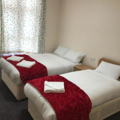 Woodlands Lodge Ilford thumbnail 36