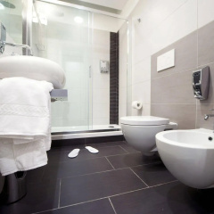 Grey&White B&B thumbnail 21