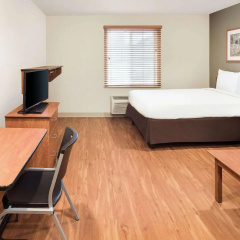 WoodSpring Suites Columbus NE I-270 Airport thumbnail 14