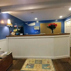 Smuggler's Cove Inn thumbnail 2
