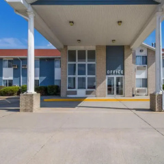 Alliance Hotel & Suites, a Howard Johnson by Wyndham