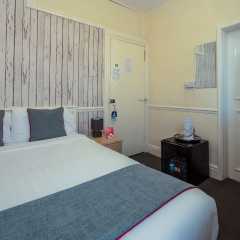 Pier Hotel Rhyl thumbnail 3