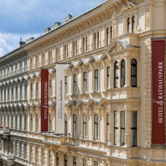 Hotel Rathauspark Wien — Handwritten Collection - Bild 1