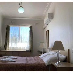 Clarendon Motel and Guesthouse thumbnail 1