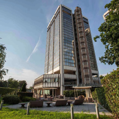 Best Western Plus The Hub Hotel thumbnail 1