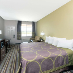 Super 8 by Wyndham Colorado City thumbnail 5