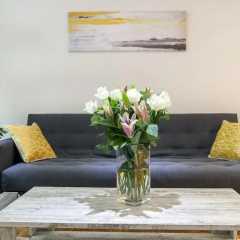 Club Living - Camden Town Apartments thumbnail 2
