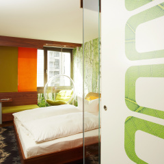 Cocoon Stachus - Bild 3