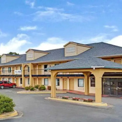Red Carpet Inn & Suites thumbnail 1